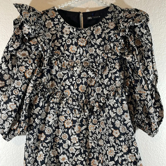 ZARA Black White Printed Floral Ruffle Mini Dress Size Small - Picture 4 of 16